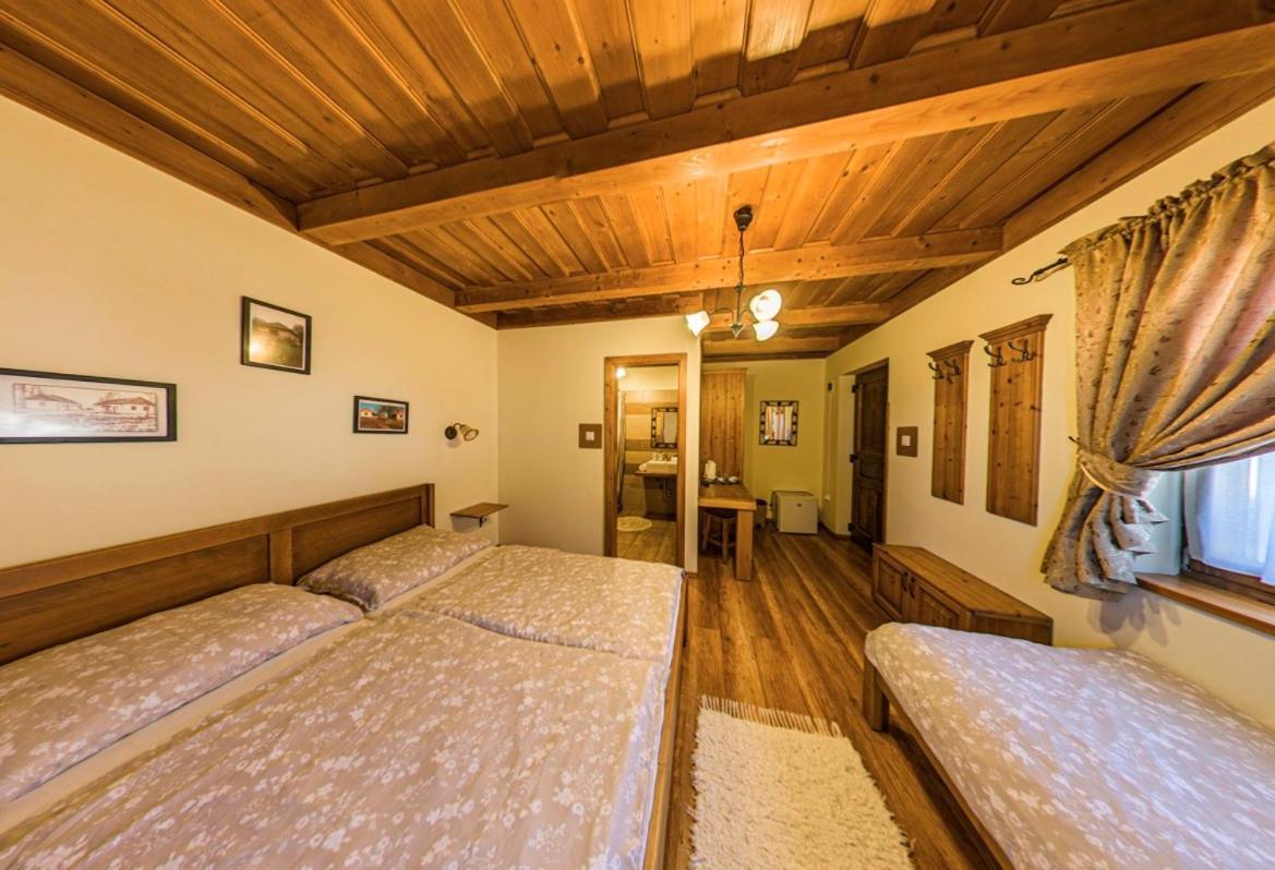 Toth Vendeghaz Es Apartmanhaz Ujfeherto Екстериор снимка