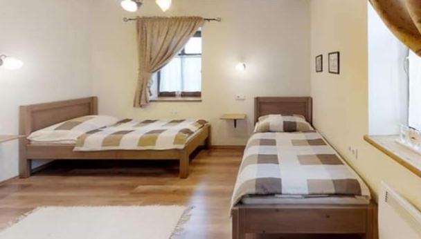Toth Vendeghaz Es Apartmanhaz Ujfeherto Екстериор снимка